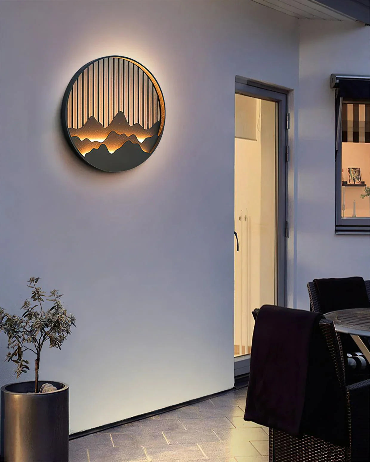 Outdoor Mountain Wall Lamp